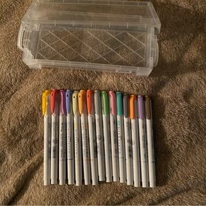 15pcs. Mildliner double-ended highlighters- brush and bold tips, and clear case